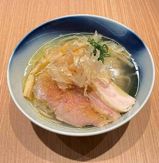 鮭節芳塩らぁ麺