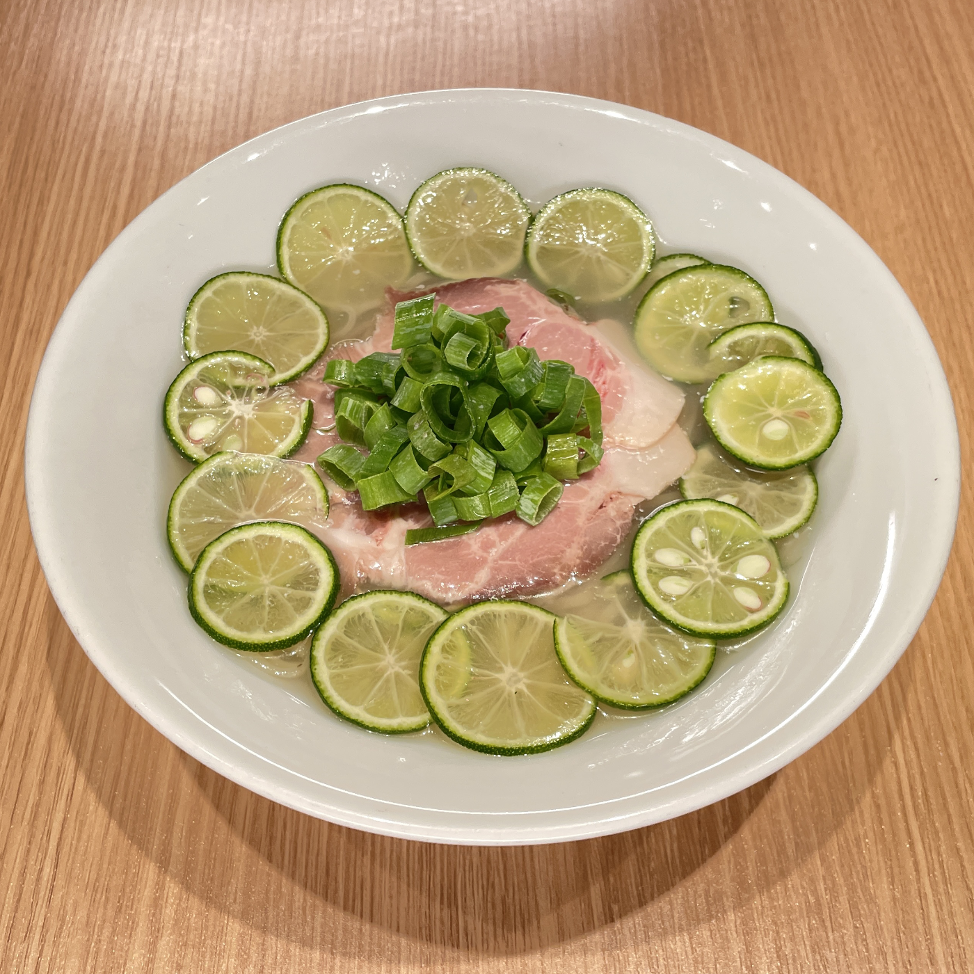 酢橘の冷やし鶏そば〜昆布仕立て【潮】