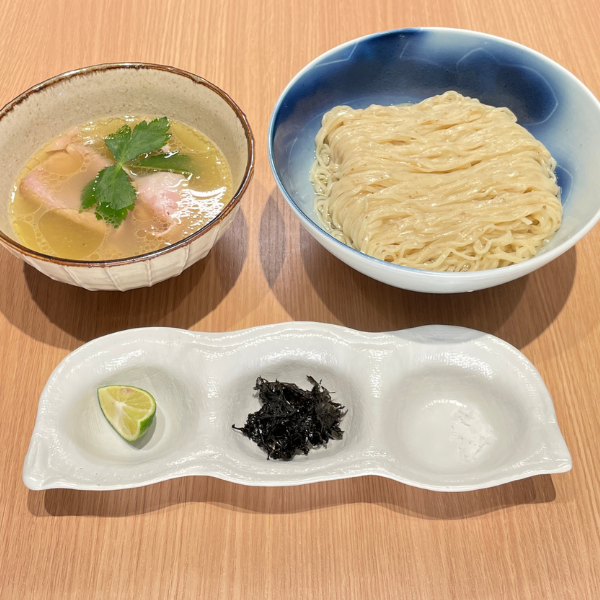 昆布水の淡麗つけ麺【潮】