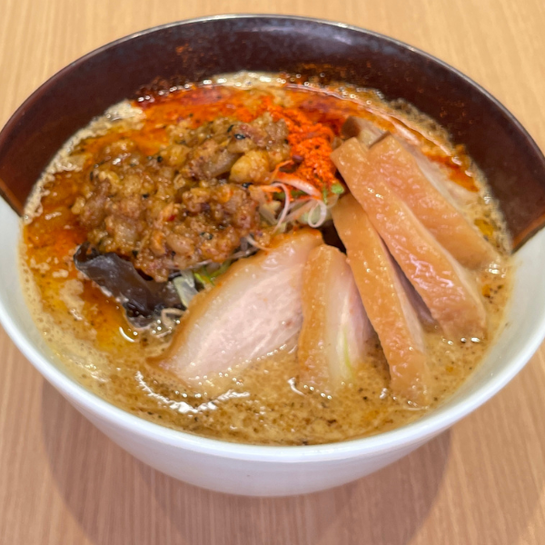 AKIHA味噌チャーシュー麺・赤