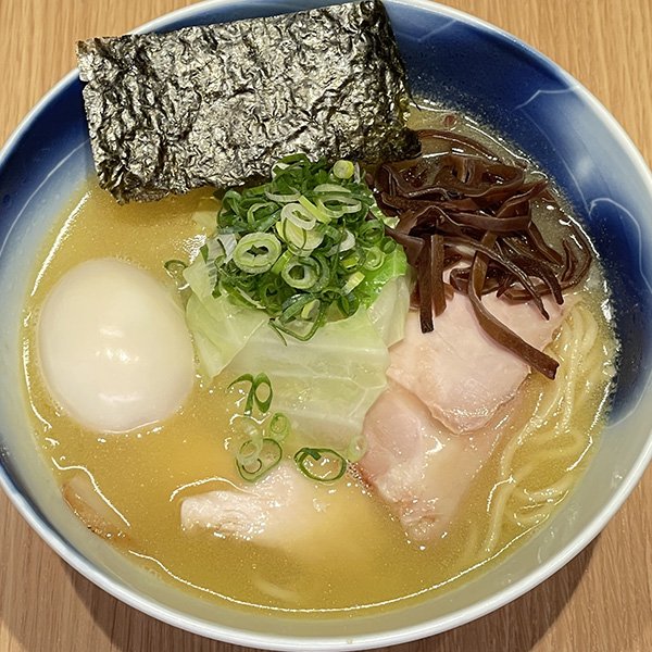 特製鶏白湯塩ラーメン