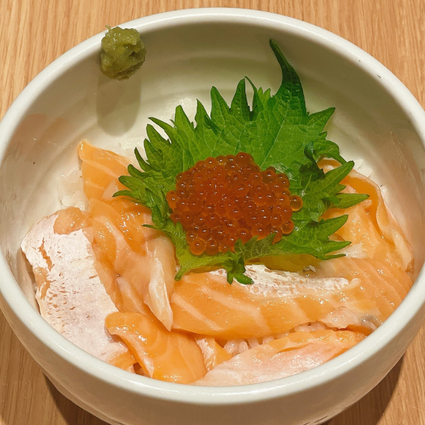 サーモンとイクラの親子丼